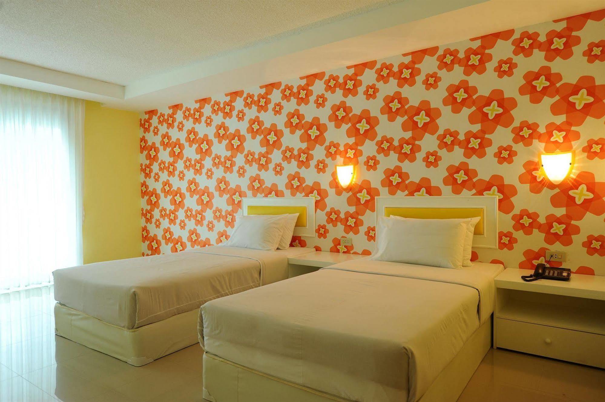Angket Hip Residence Pattaya Exterior foto